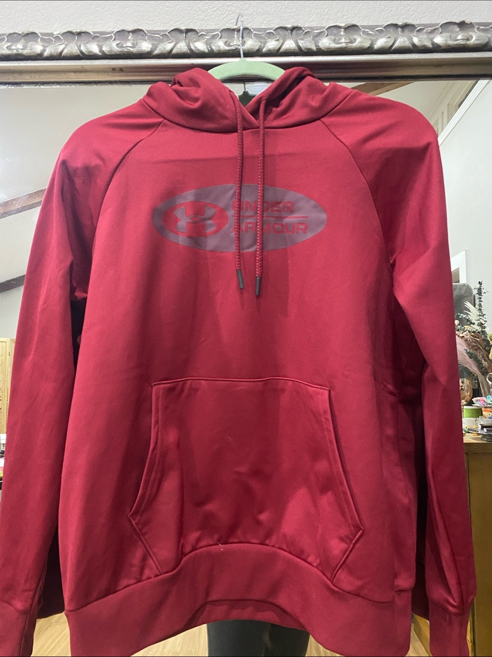 Under Armour Men's Burgundy Pullover Hoodie
